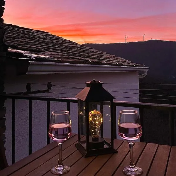 Love, made in xisto, hotel v destinaci Piódão