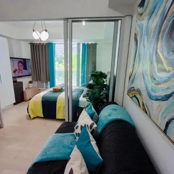 Maldives Suites, Azure Urban Resorts and Residences, hotel en Manila