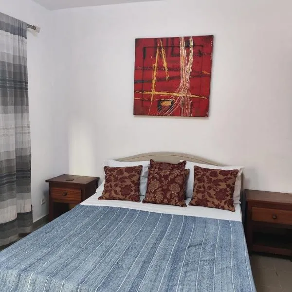 Entrenous, hotel in Leclerc
