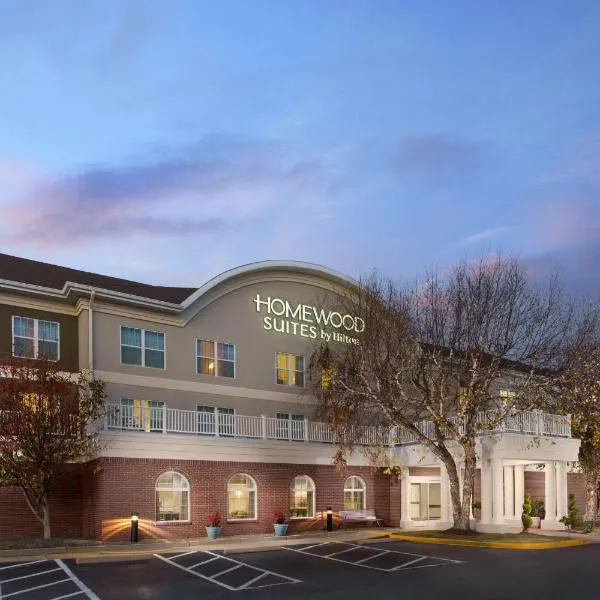 Homewood Suites by Hilton Providence-Warwick, khách sạn ở Warwick