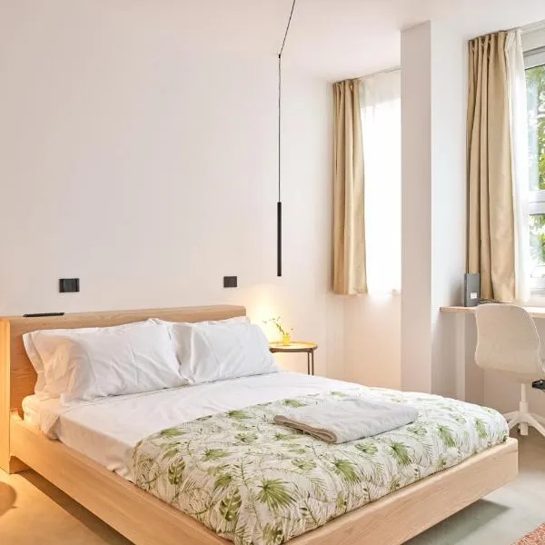 Ecoloft in Corso Como con parcheggio privato e gratuito, hôtel à Milan