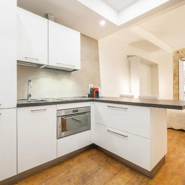 Lumen Old Town Nest, ξενοδοχείο στο Κάλιαρι