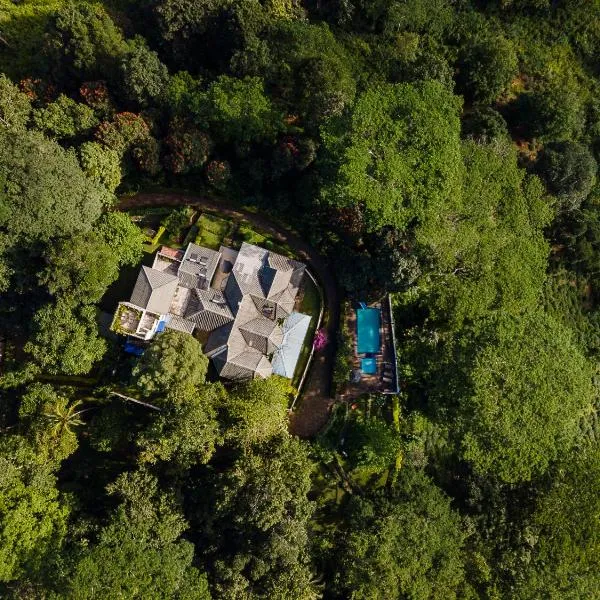 Ashburnham Estate-100 Acre Tea Estate with Private Waterfalls, hotel in Elkaduwa