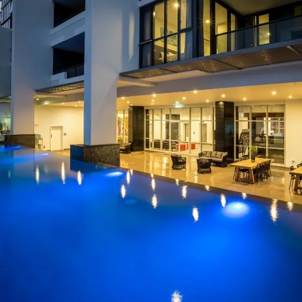 Synergy Broadbeach - Official，位于黄金海岸的酒店