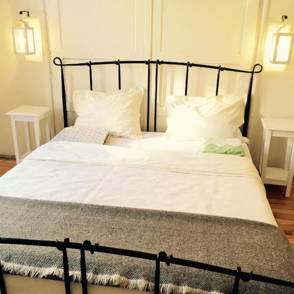 Interhost Guest rooms and apartments, София