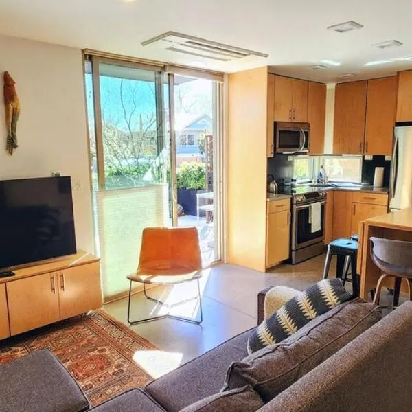 Tranquil Townhome in Downtown Neighborhood, hotel Albuquerque-ben