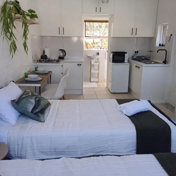 Studio 12, hotel v destinaci Strand