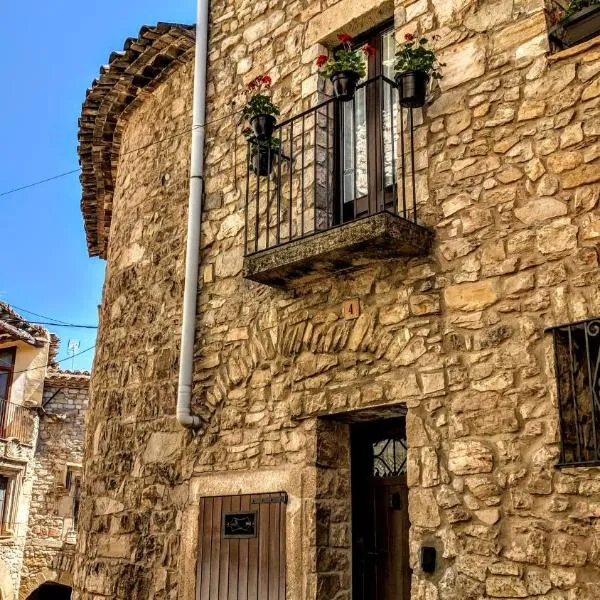 CAN PINÓS de GUIMERÀ, hotel a Guimerá