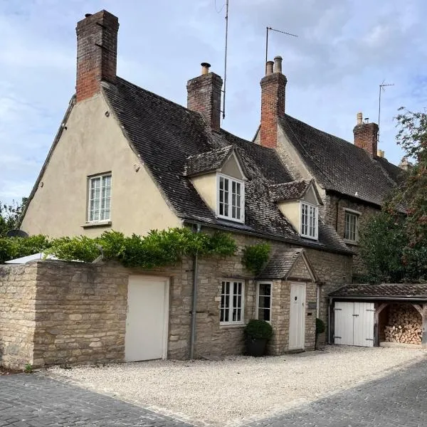 Cottage c1790, Superb central Witney, free parking、ウィットニーのホテル