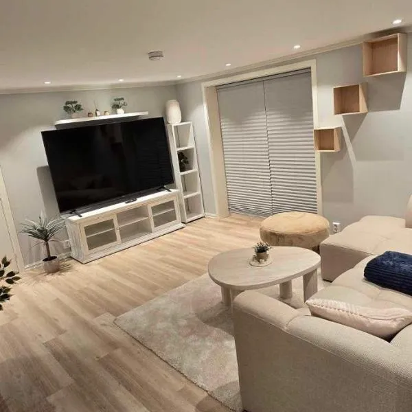 City Serenity Suite, ξενοδοχείο σε Harstad