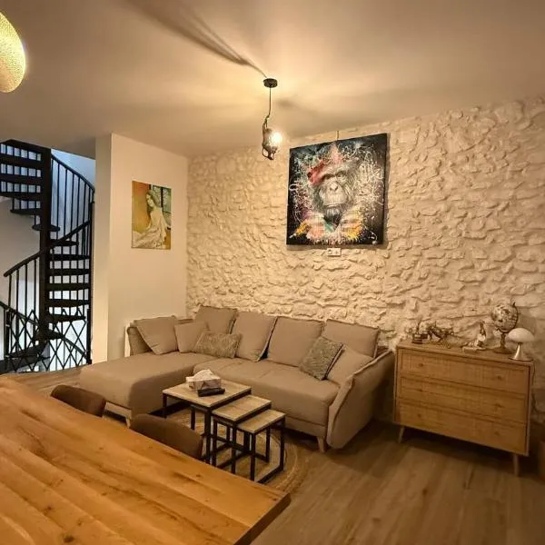 Maison cosy au cœur d'Étaples sur mer classée de tourisme 3 étoiles, hotel in Étaples