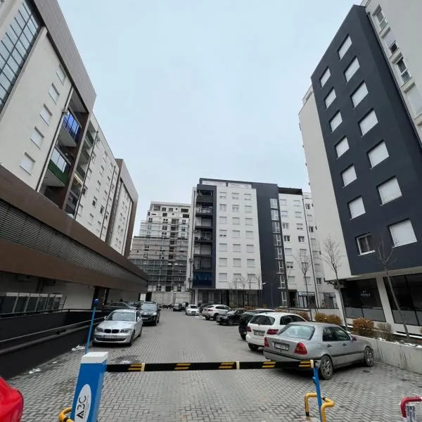 ESS Apartment, Best Location with Parking!, hotel en Prizren
