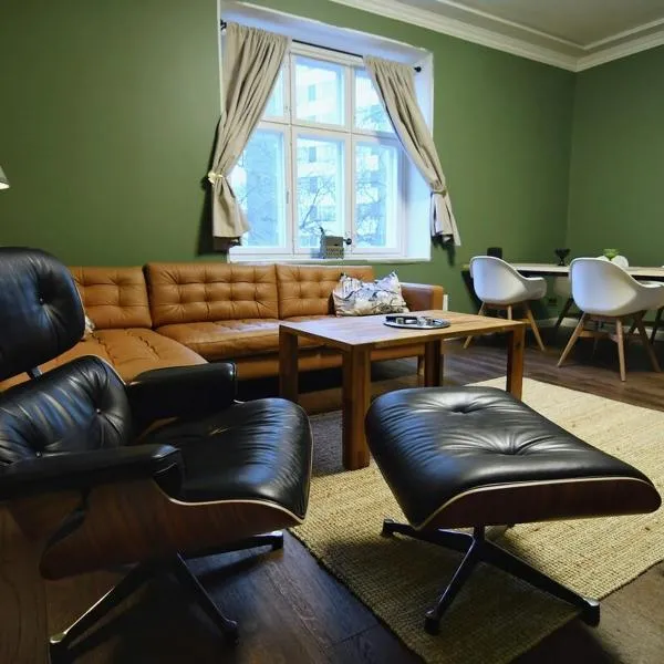 Elegant and Stylish Home in the Heart of Pori, hotel a Pori