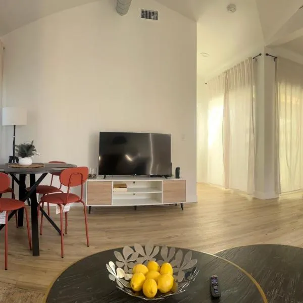 Comfy & calm rooms near I-10, Temple city, hotel in Temple City