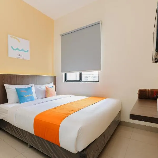 Sans Hotel Max Living Cengkareng, Hotel in Jakarta