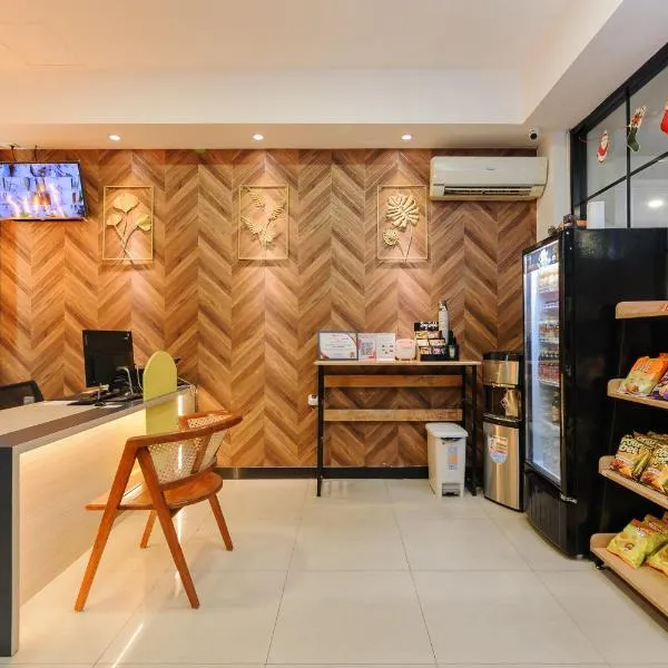 Sans Hotel Max Living Cengkareng, hotell i Jakarta
