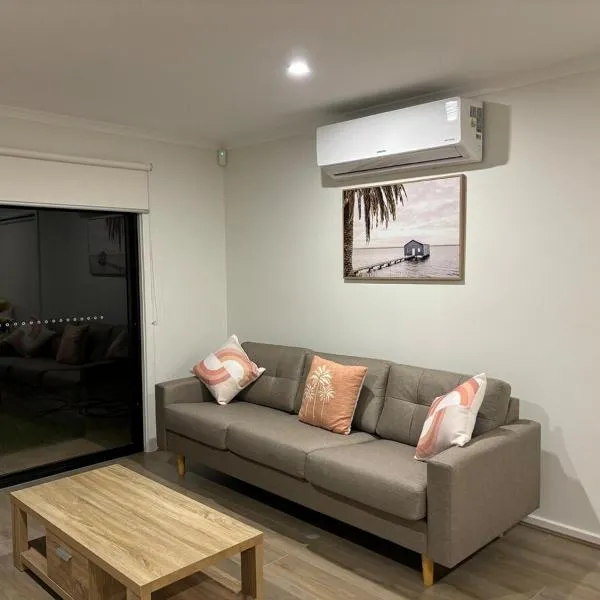 Sunflower Homes- Light and Easy, hôtel à Munno para Downs