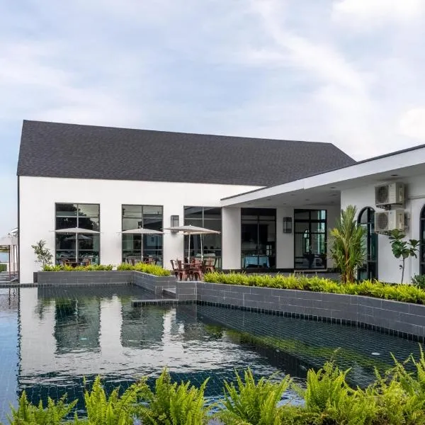 Pan Ville Resort, ξενοδοχείο σε Pathum Thani