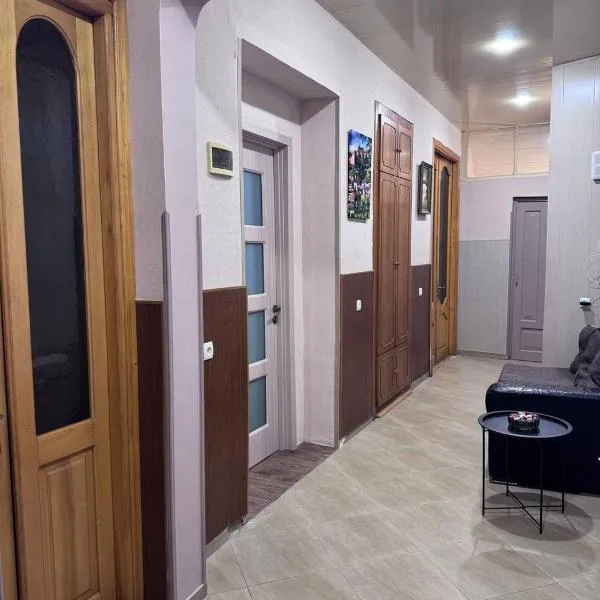 Hostel Old Alley, ξενοδοχείο στην Τιφλίδα