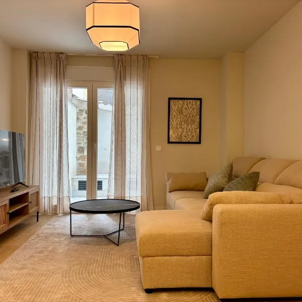 Apartamentos Catedral II, hotel in Valladolid