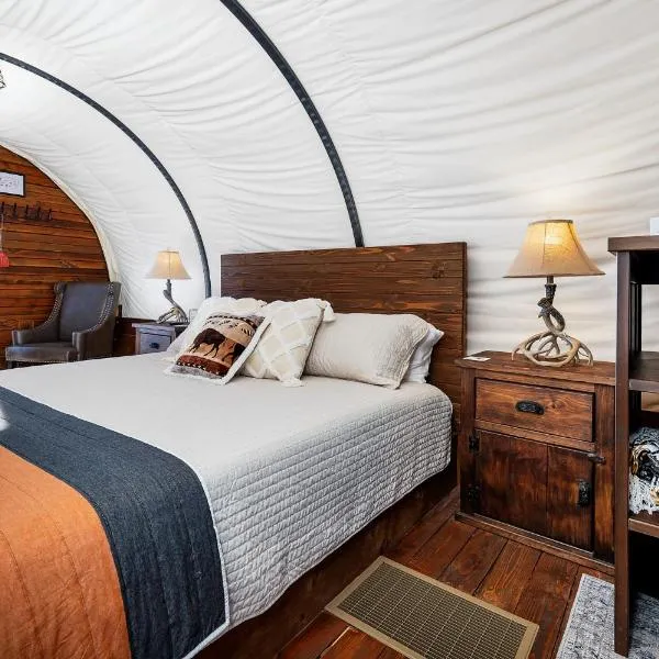 Zion White Bison Glamping & RV Resort, hotell sihtkohas Virgin