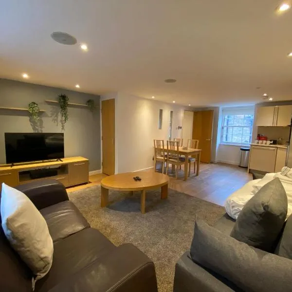 CS Exclusive Apartments of Princess Street West End，位于爱丁堡的酒店
