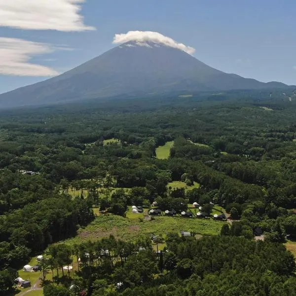 グランピングヴィレッジ富士河口湖, hotel v destinaci Narusawa