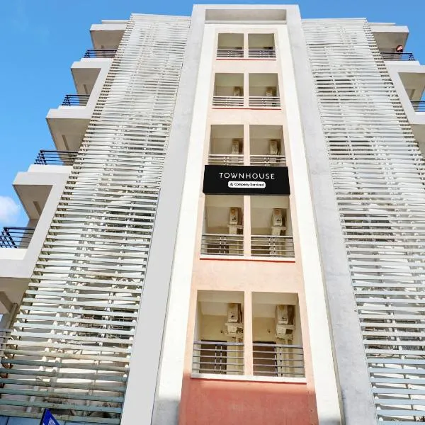 Super Townhouse Hinjewadi, hotel in Pune