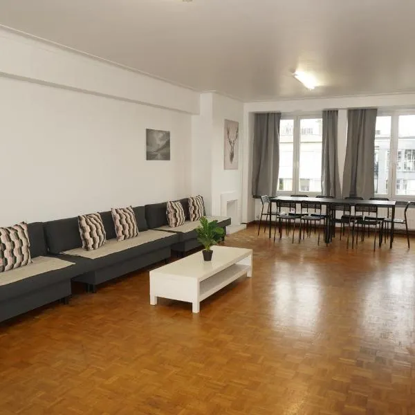 Belga Apartment 3 bedrooms., hotel di Antwerp