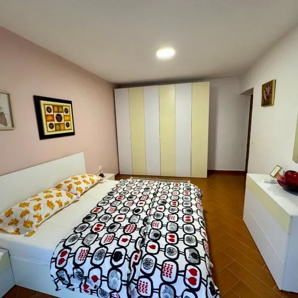 Skerdi’s Apartment - City Center, hotel in Tirana
