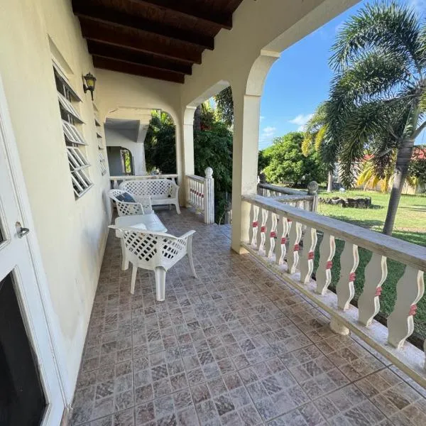 Viesnīca Cotton Heights Guest House pilsētā Nevisa