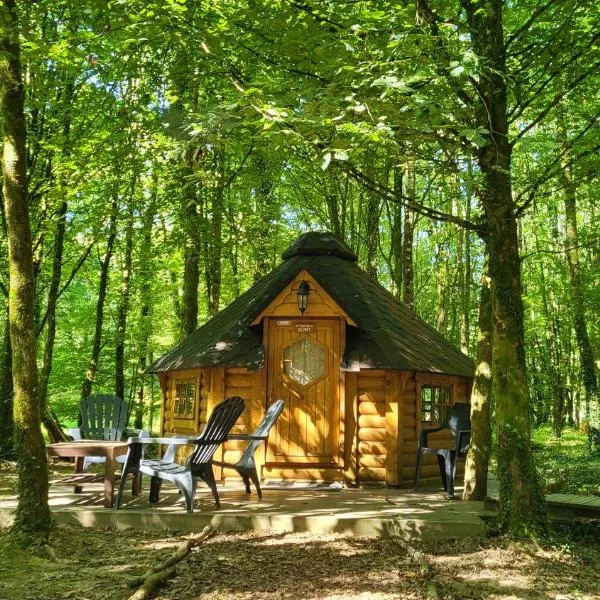 Le Domaine Insolite de Brocéliande, hotel v destinaci Paimpont