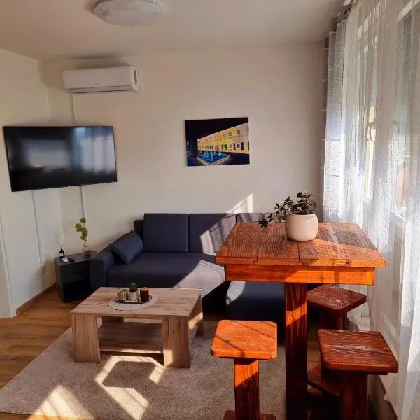 Virka - studio apartment - SELF CHECK IN, hotel in Virovitica