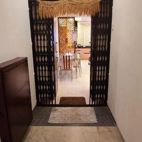 2 bhk flat in middle of city gargi's home stay, Hotel in Kolhapur