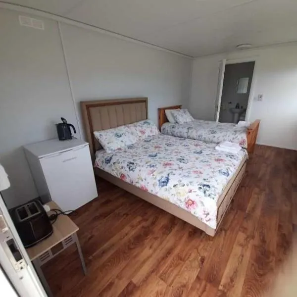 Teach Greannaí Cabin, hôtel à Curraunboy