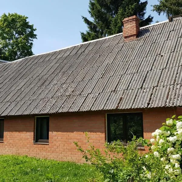 Namiņš Brīviņi, hotel a Jaunjelgava