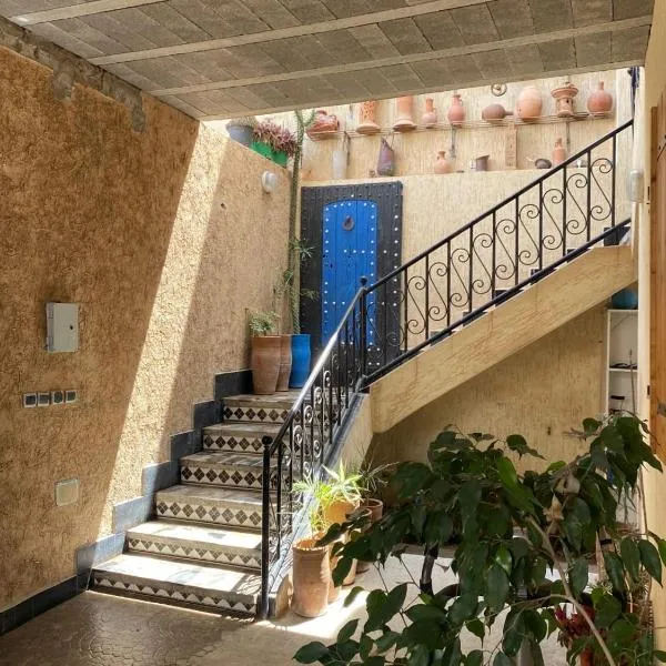 Riad Targante Takate 2، فندق في Takat