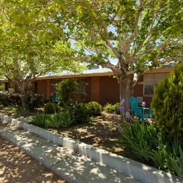 Hilltop Tavern and Inn，蘋果谷的飯店