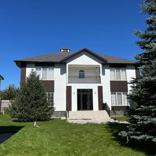 Family cottage, hotel in Bosteri