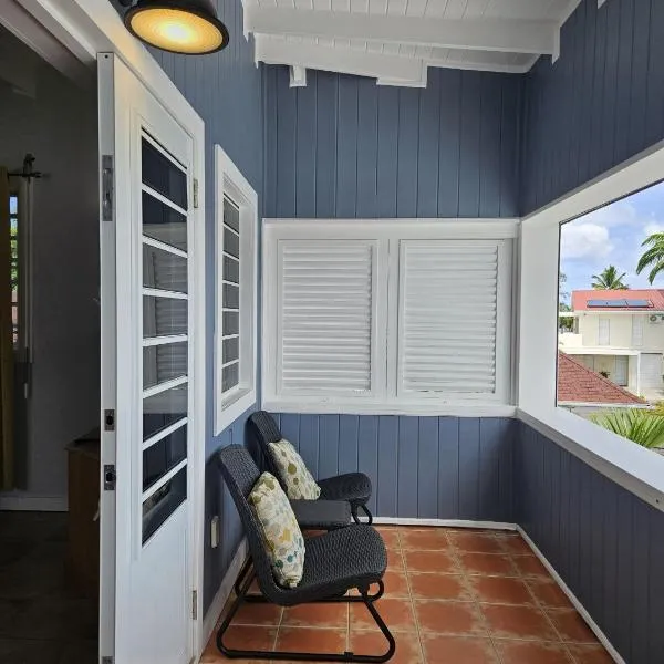 216A Upper Level, Deluxe 1 Bedroom，Jolly Harbour的飯店