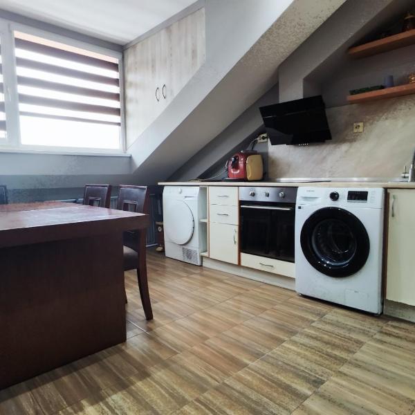 Yotsa 2BR, Sofía