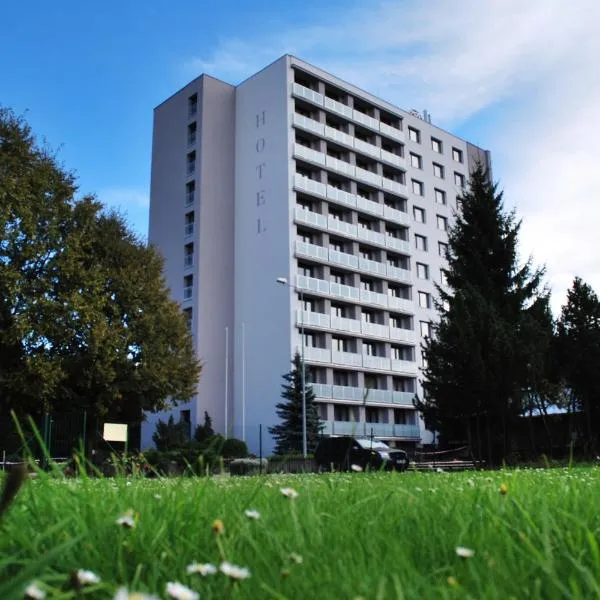 PATRIA HOTEL, ξενοδοχείο σε Trutnov