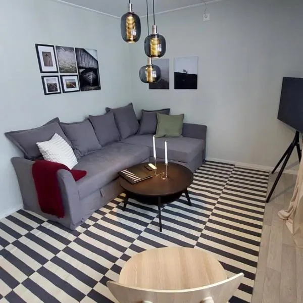 4 bed apartment close to Branäs resort, hotel in Likenäs