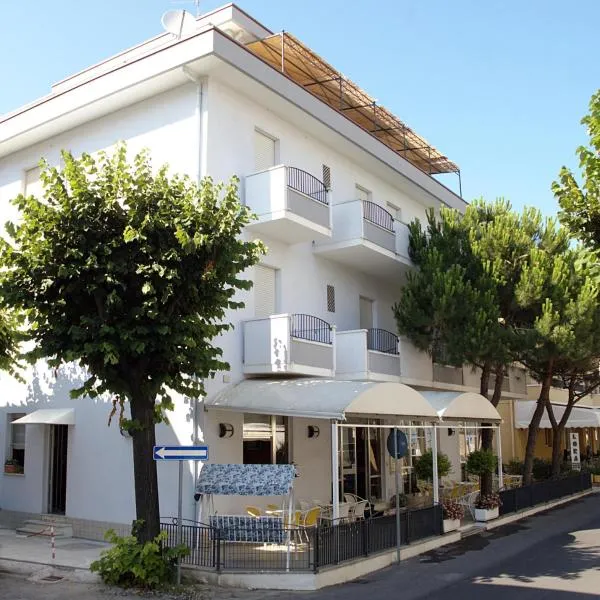 Hotel Lora, hotell Riminis