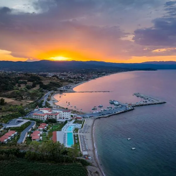 Mount Athos Resort, hotel din Ierissos