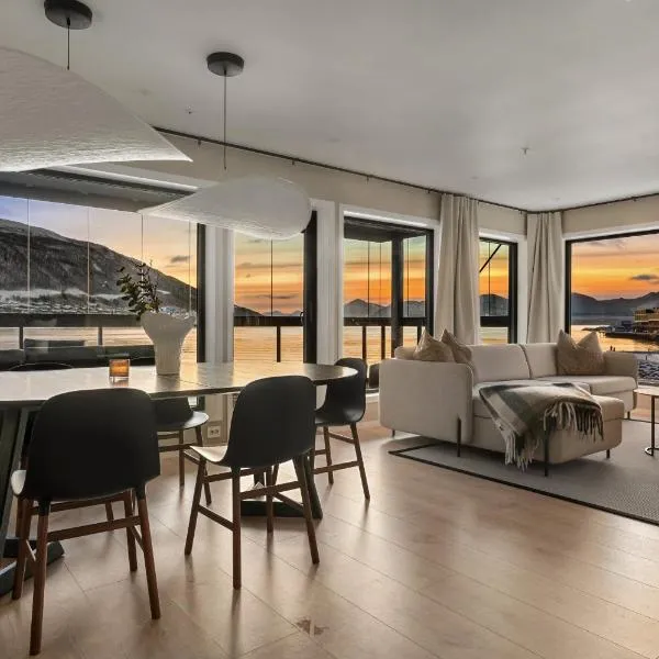 Premium Penthouse Sea & Mountain view Apartments, ξενοδοχείο στο Τρόμσο