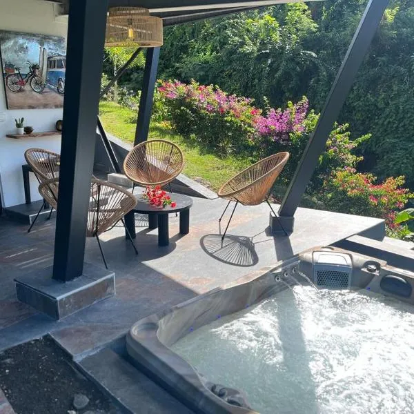 Love and spa by O'Kalm, hotel in Le Gosier