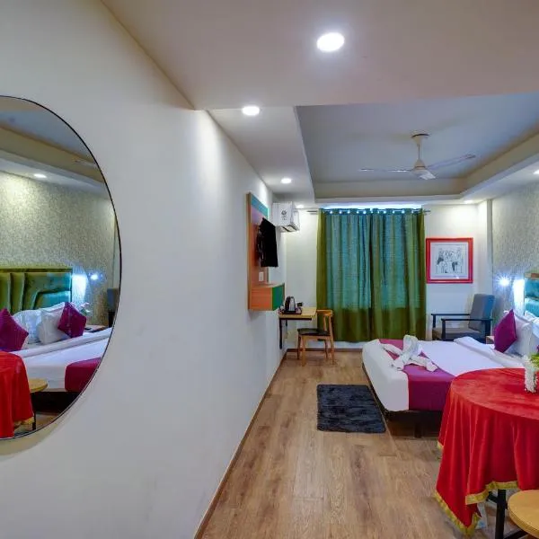 Hotel Aerostar Grand at Yashobhoomi Convention Center，位于新德里的酒店