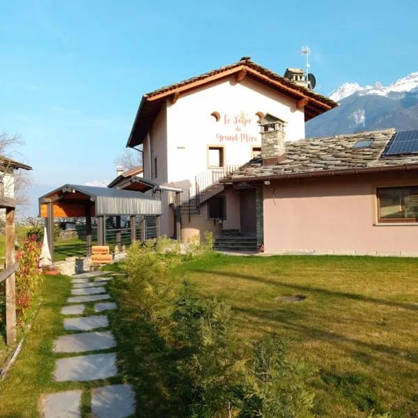 Le Foyer de Grand-mère, hotel in Fenis