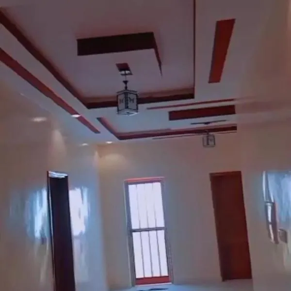 Appartement F4 Chambre double, hotel din Tambacounda